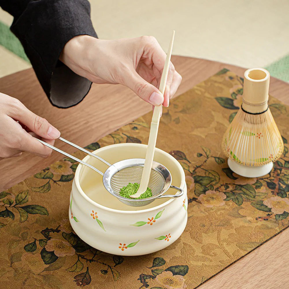 Lọc trà bằng rây Hoa cỏ